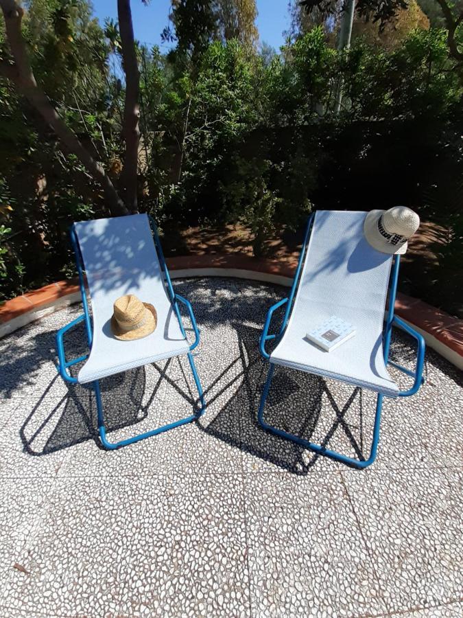 Dei Fiori, Vicino Di Punta Pizzo * Gallipoli